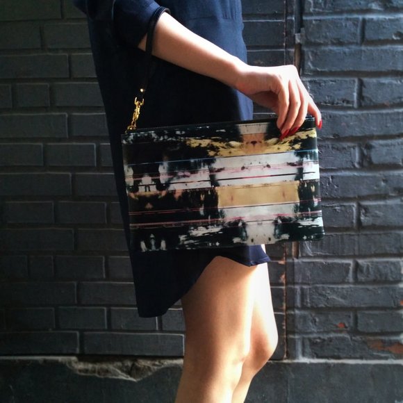 Zip CLUTCH, Sophisticated Evening Plus Daytime Bag - Picture 1 of 4